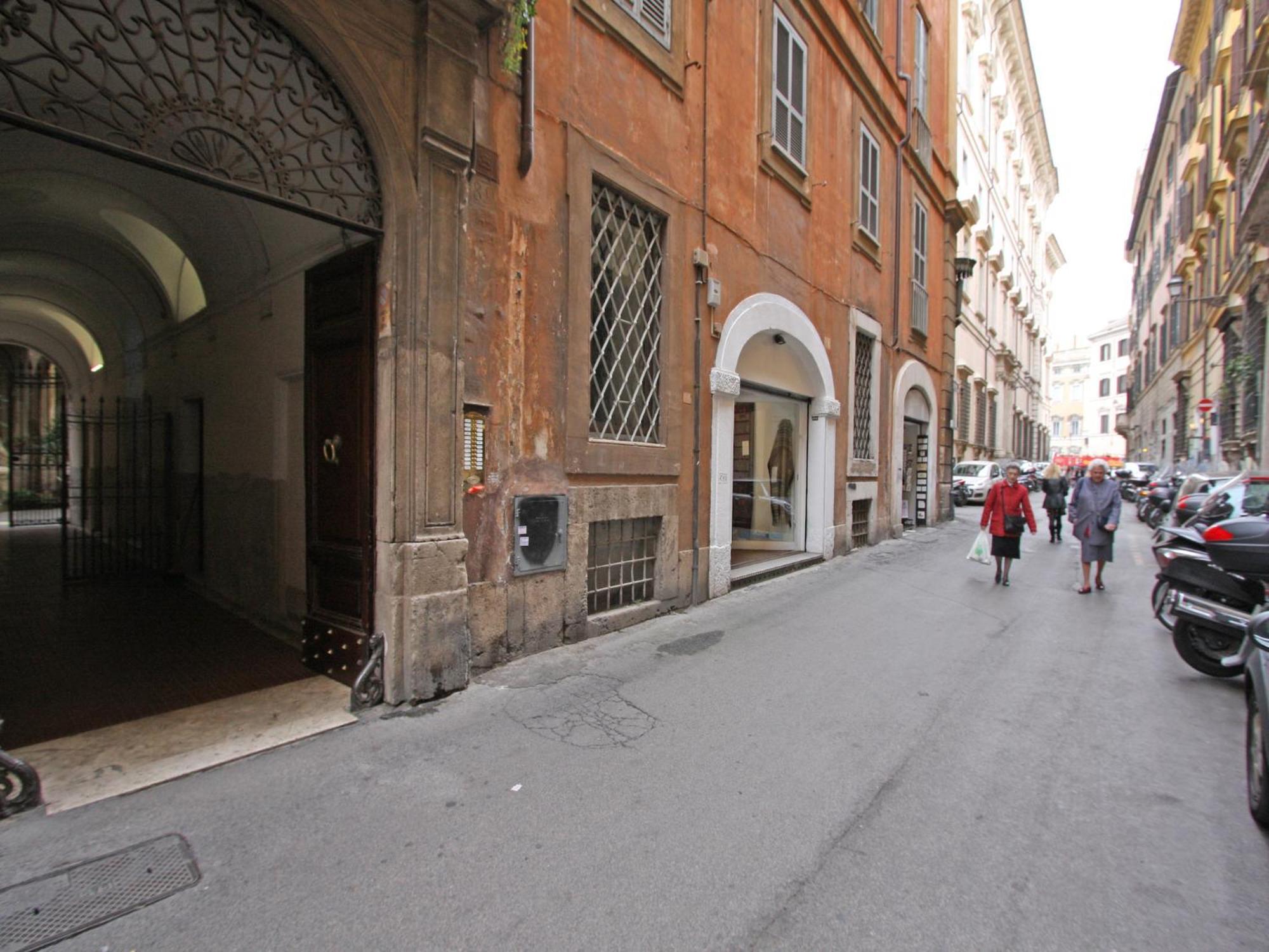 Domus Navona Pantheon Rome